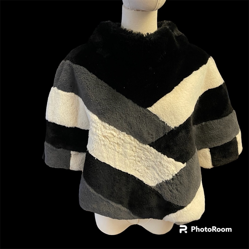Women’s Black, Gray & White Faux Fur Poncho Jacket